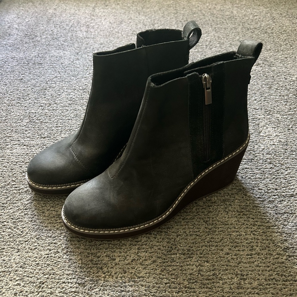 Women’s Toms Ankle Boots